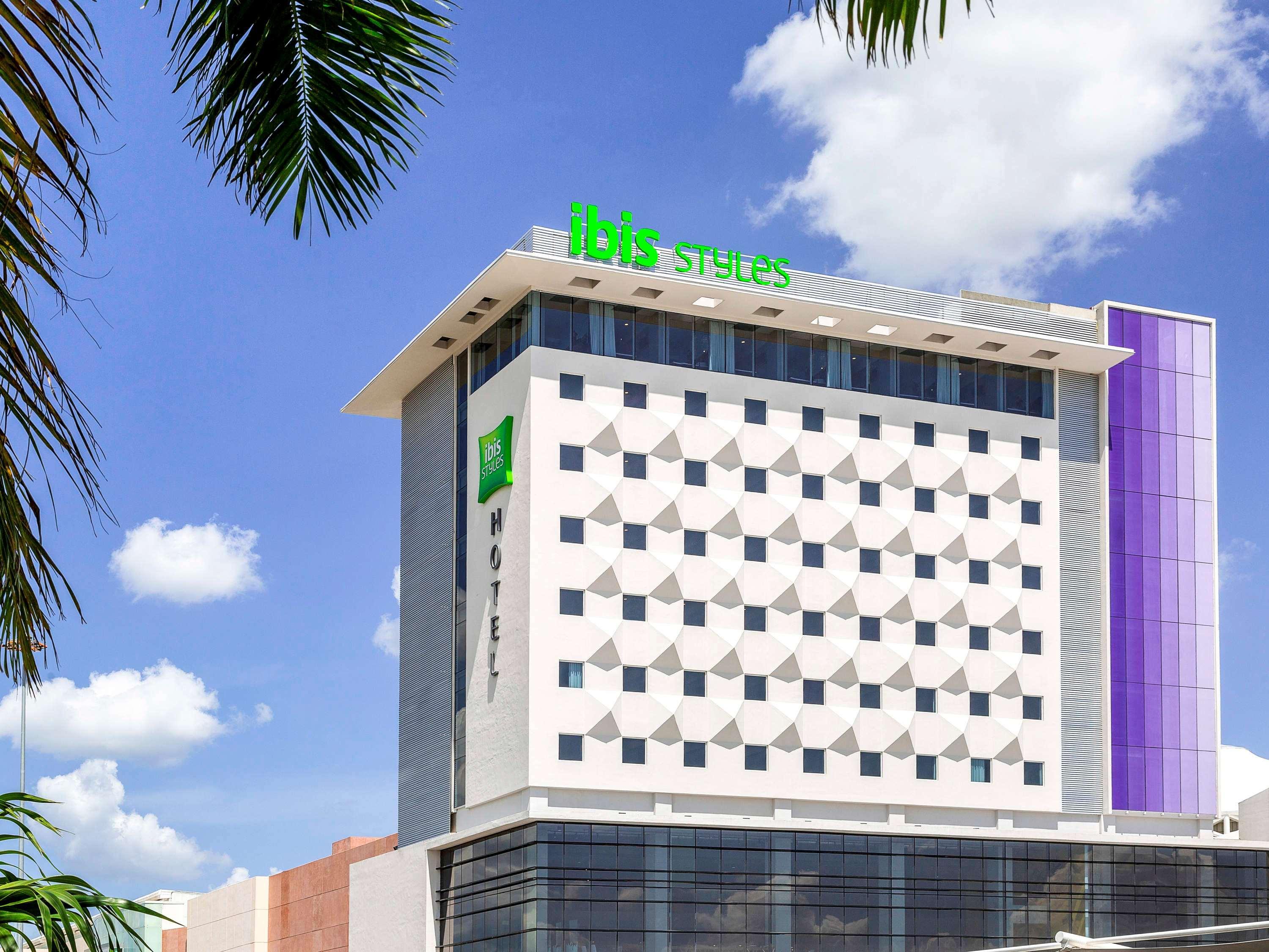 Ibis Styles Merida Galerias Eksteriør bilde